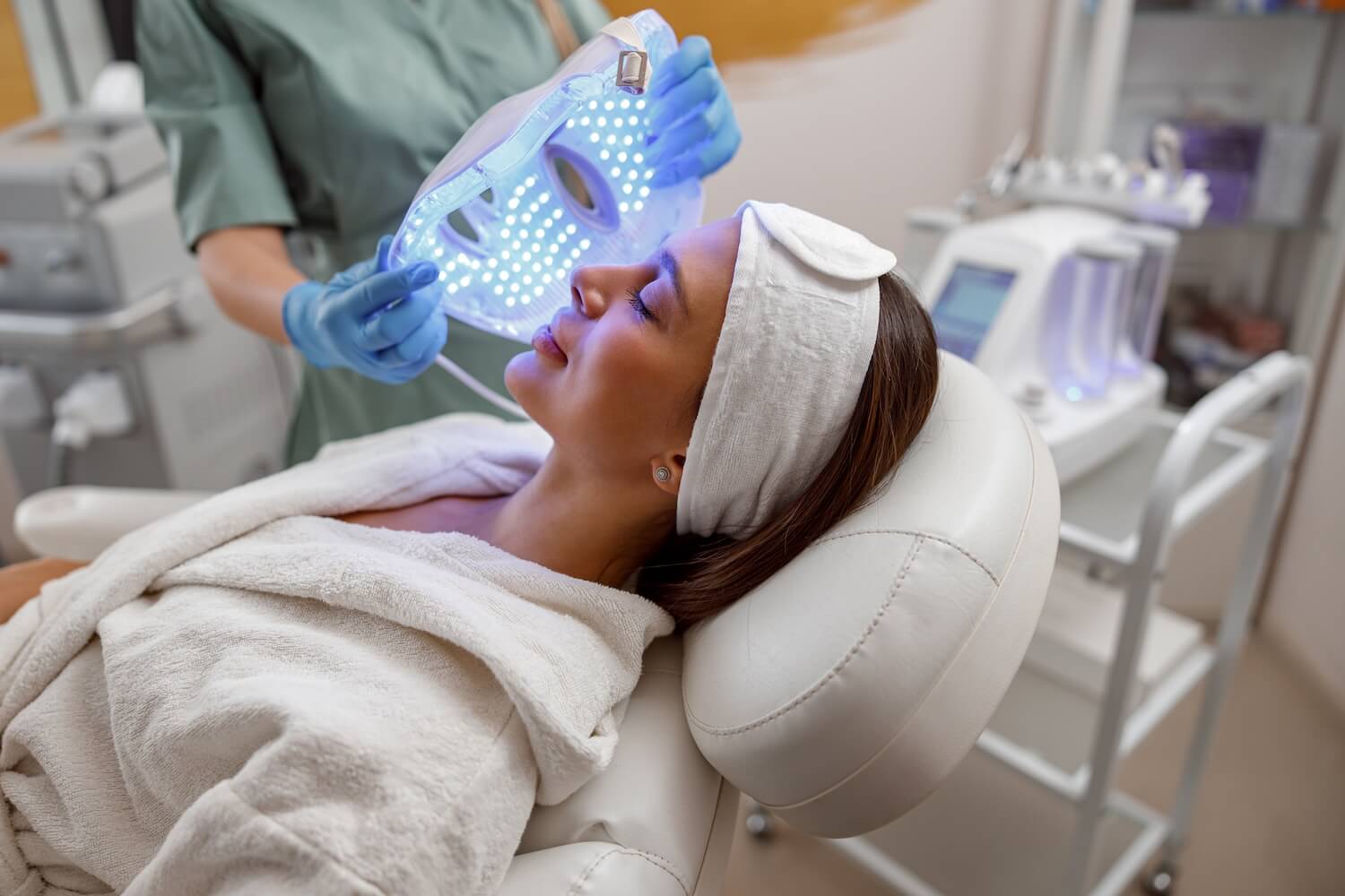 How LED Light Therapy Works To Fight All Kinds of Skin Concerns removal health