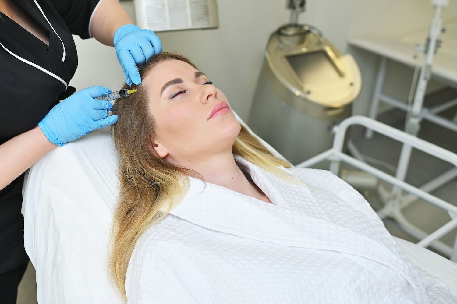 How Platelet-Rich Plasma Therapy on The Scalp Can Help Your Hair Grow Thicker and Stronger